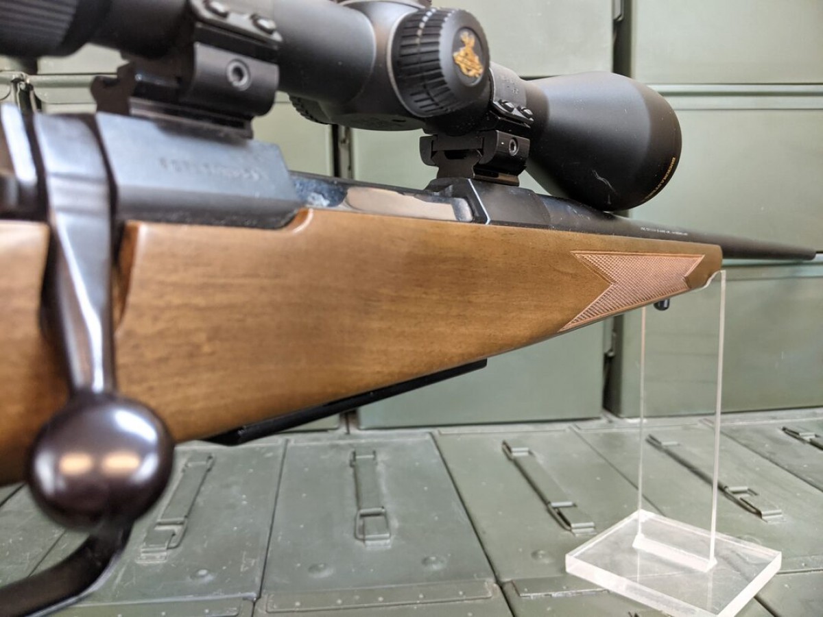BROWNING A-Bolt 実銃の空箱 BROWNING A-Bolt 実銃の空箱